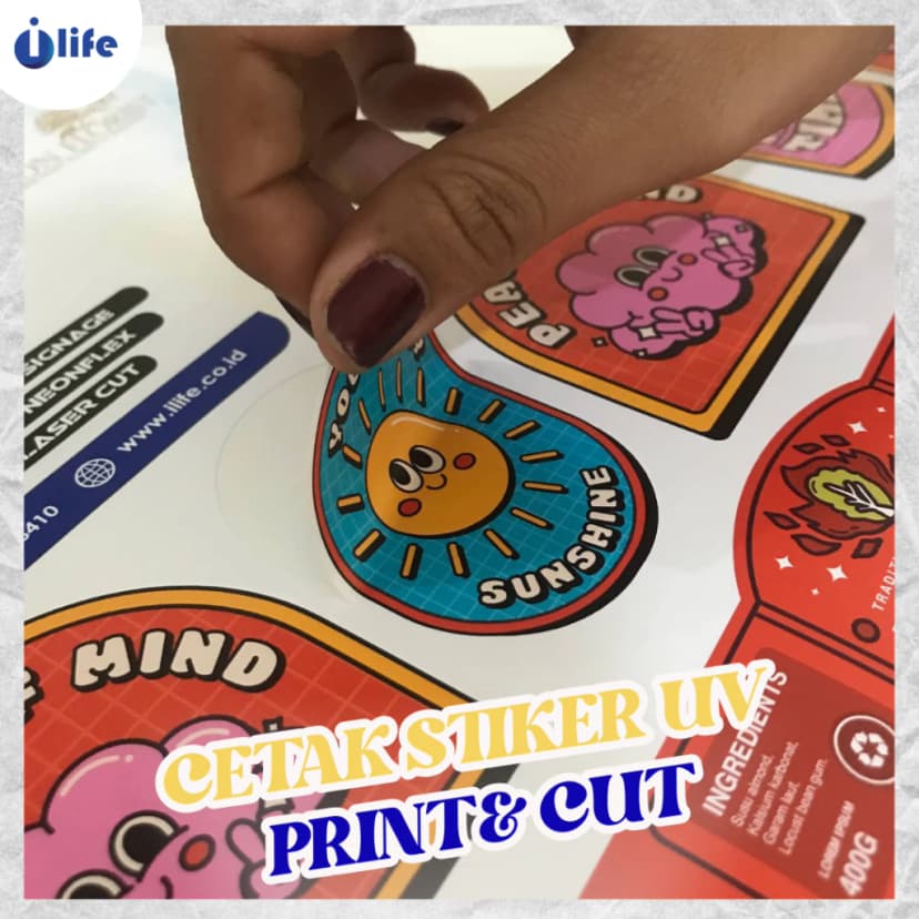 Cetak Stiker Print & Cutting UV Premium: Solusi Label Kemasan High-Quality untuk Naikkan Kelas Brand Anda
